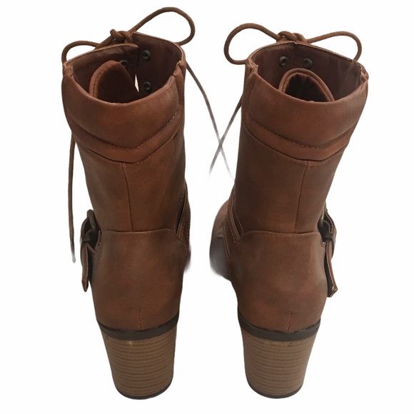 LACE UP BOOTIES SIZE 8.5 - Picture 4 of 6